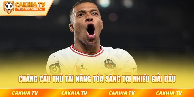 Chàng cầu thủ tài năng tỏa sáng tại nhiều giải đấu